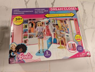 Barbie doll dream closet