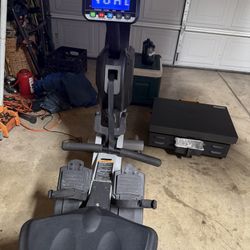 Spirit Fitness CRW800 Rower 