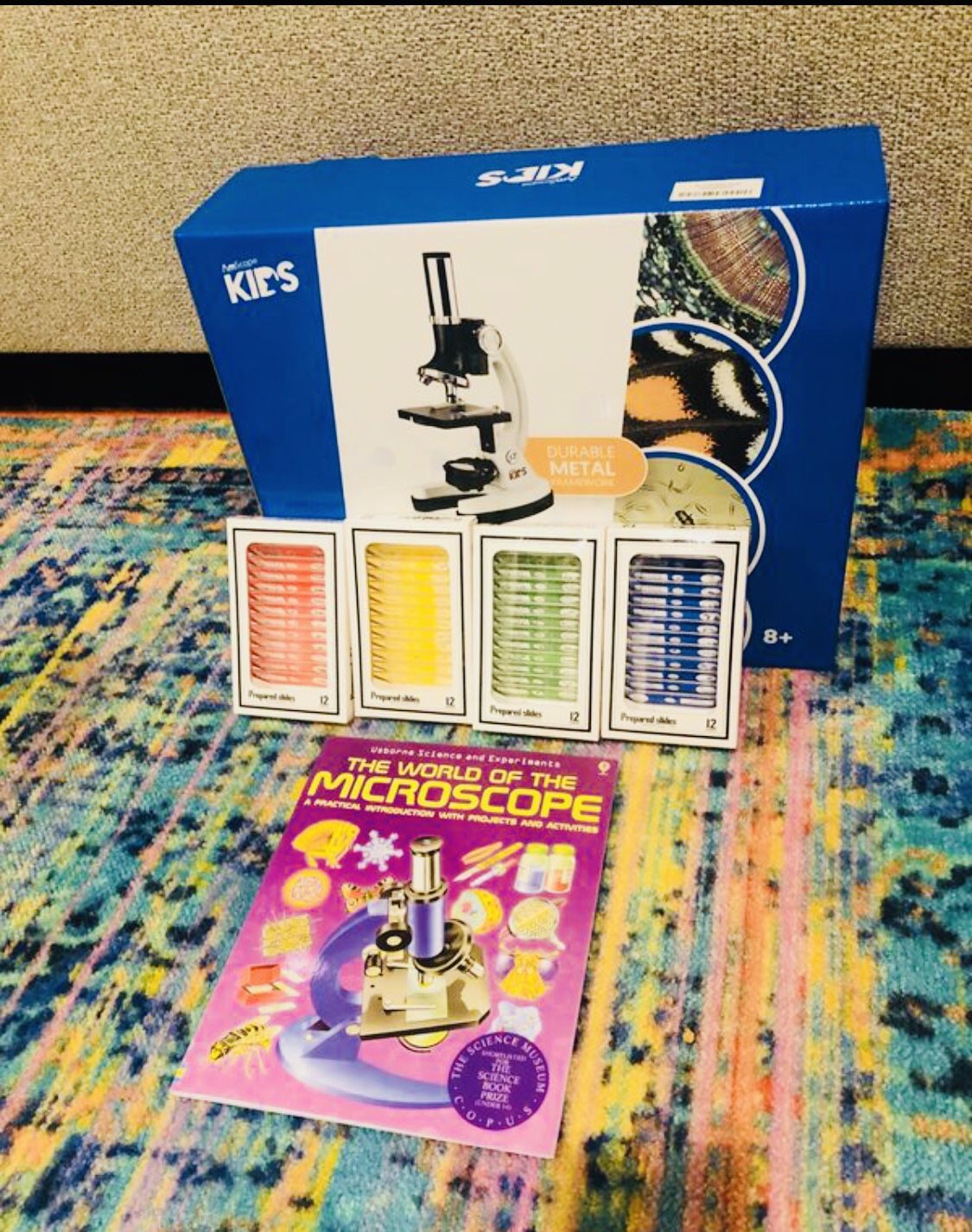 Kids AM microscope 1200x extra slides carrying case and book Christmas toy