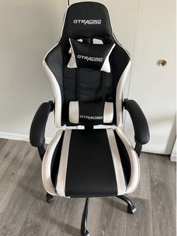 GT GAMING CHAIR NEW CONDITION