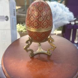 VTG Made in India Handmade Decorative Egg, as a Trinket Case 