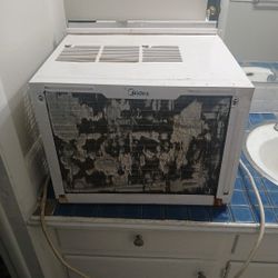Midea A/c Unit 