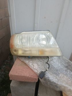 2002 Jeep Cherokee Passenger Head Light