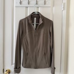 Lululemon Women’s Zip-Up Jacket – Taupe/Brown 