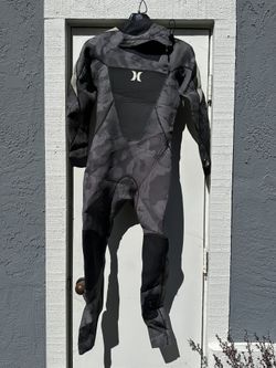 Hurley 4/3 Wetsuit Small