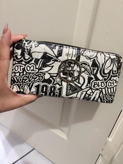 Guess wallet