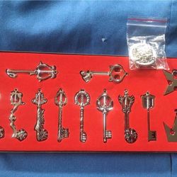 Kingdom Hearts - Key blade, Sora Pendants keychain, Necklace set