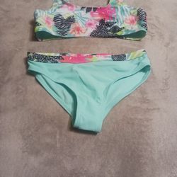 Girls Swimwear 