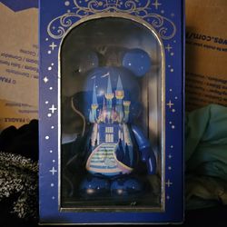 Disney Cinderella Clock Strikes Twelve Vinylmation Collectible