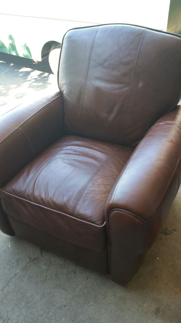 I'm very comfortable leather chair quality constructed one little spot at the base $40