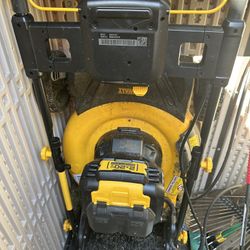 Dewalt Outdoor Power Tools