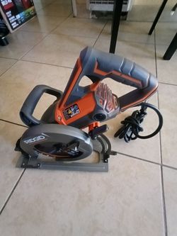 RIDGID
THRUCOOL 15 Amp 7-1/4 in. Worm Drive Circular Saw  poco uso