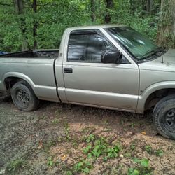 2000 S 10