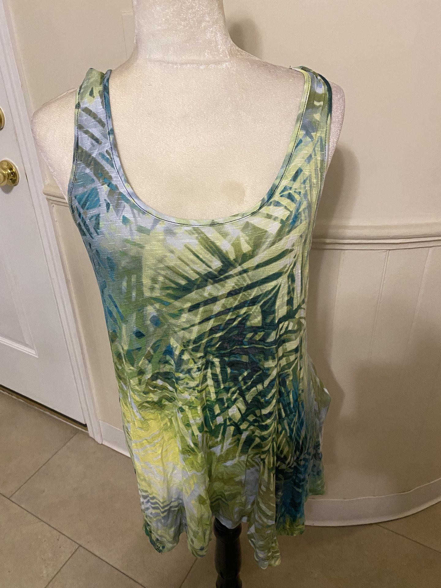 NWT Woman’s Cupio Swimsuit Coverup Dress Size Large