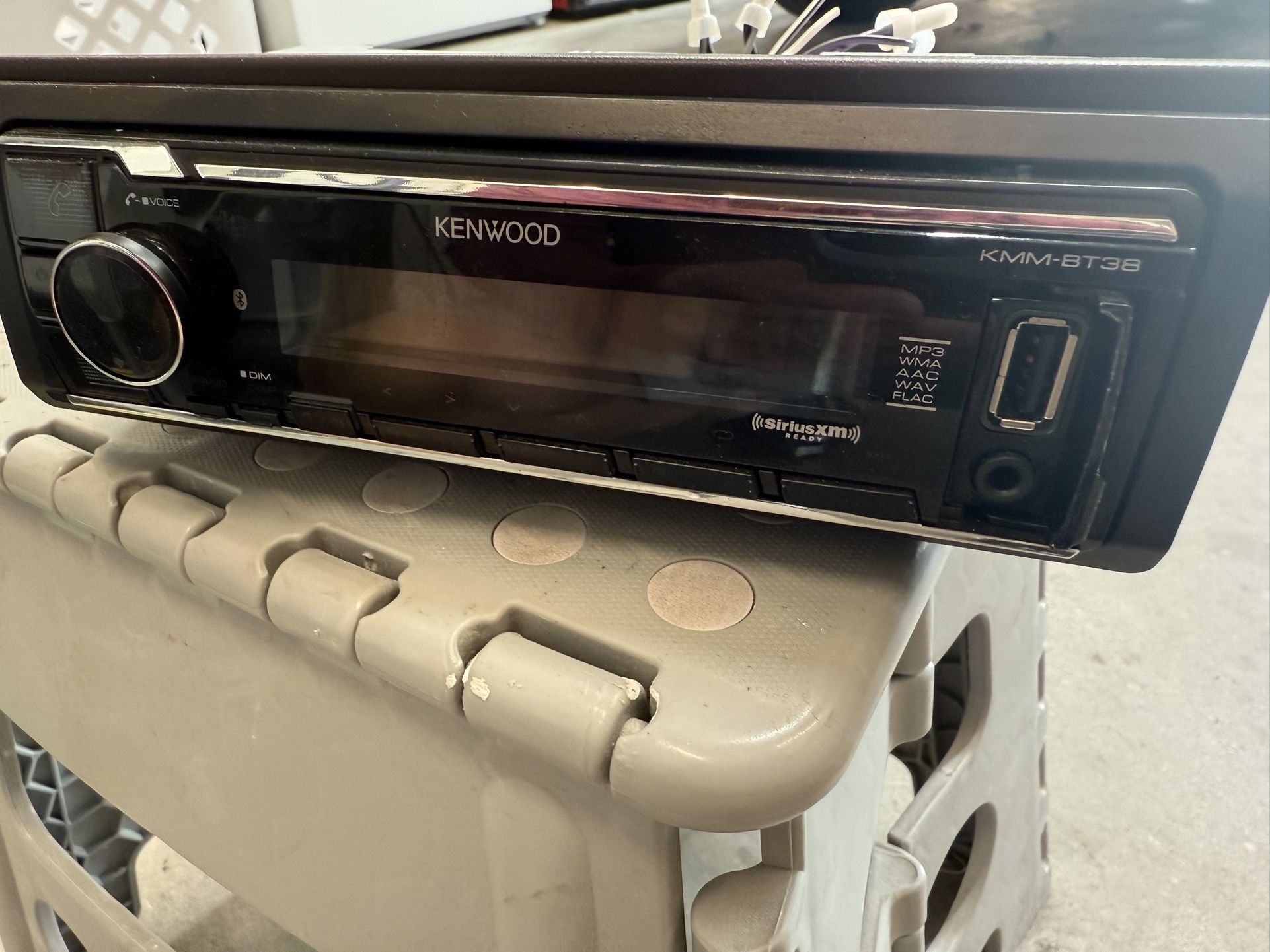 Kenwood Bluetooth Car Receiver