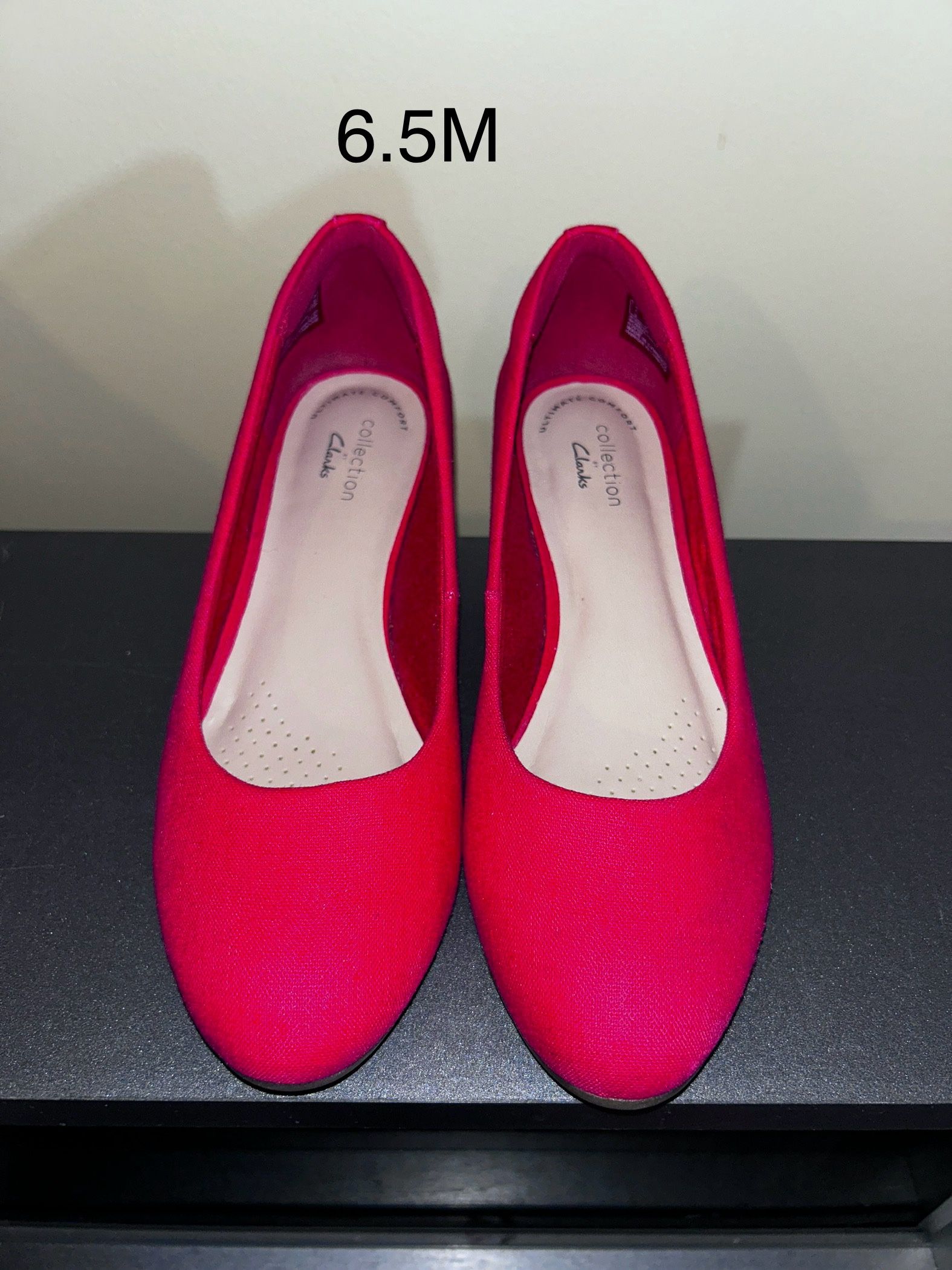 Clarks size 6.5 summer wedge