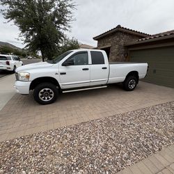 dodge 6.7 L diesel, Laramie edition 2007 dodge 6.7 L diesel, white, quad cab,Laramie