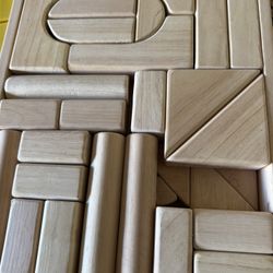 Melissa & Doug Solid Wood Building Blocks Set w/ Wooden Tray