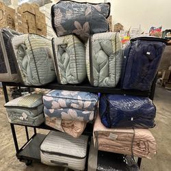 Comforters And Blankets King Queen, Cal King Mix