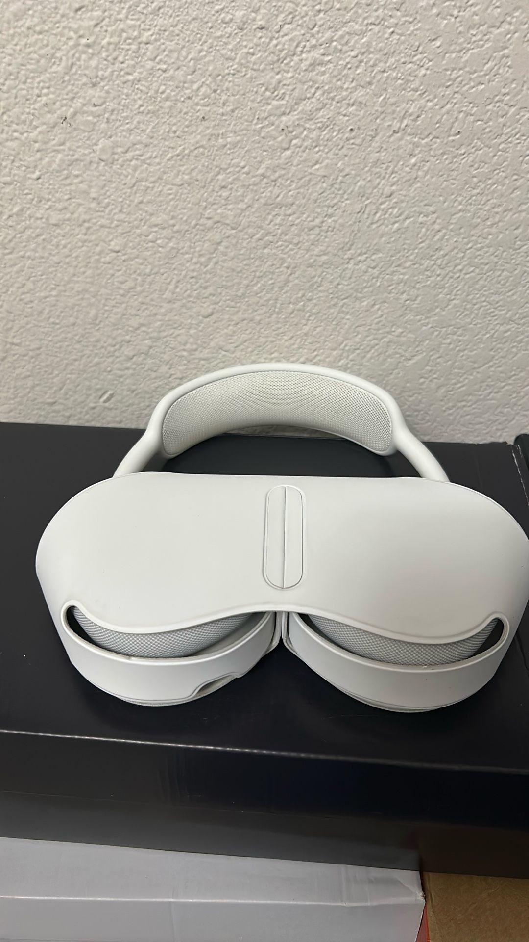 Apple Air Pod Max (Brand New)