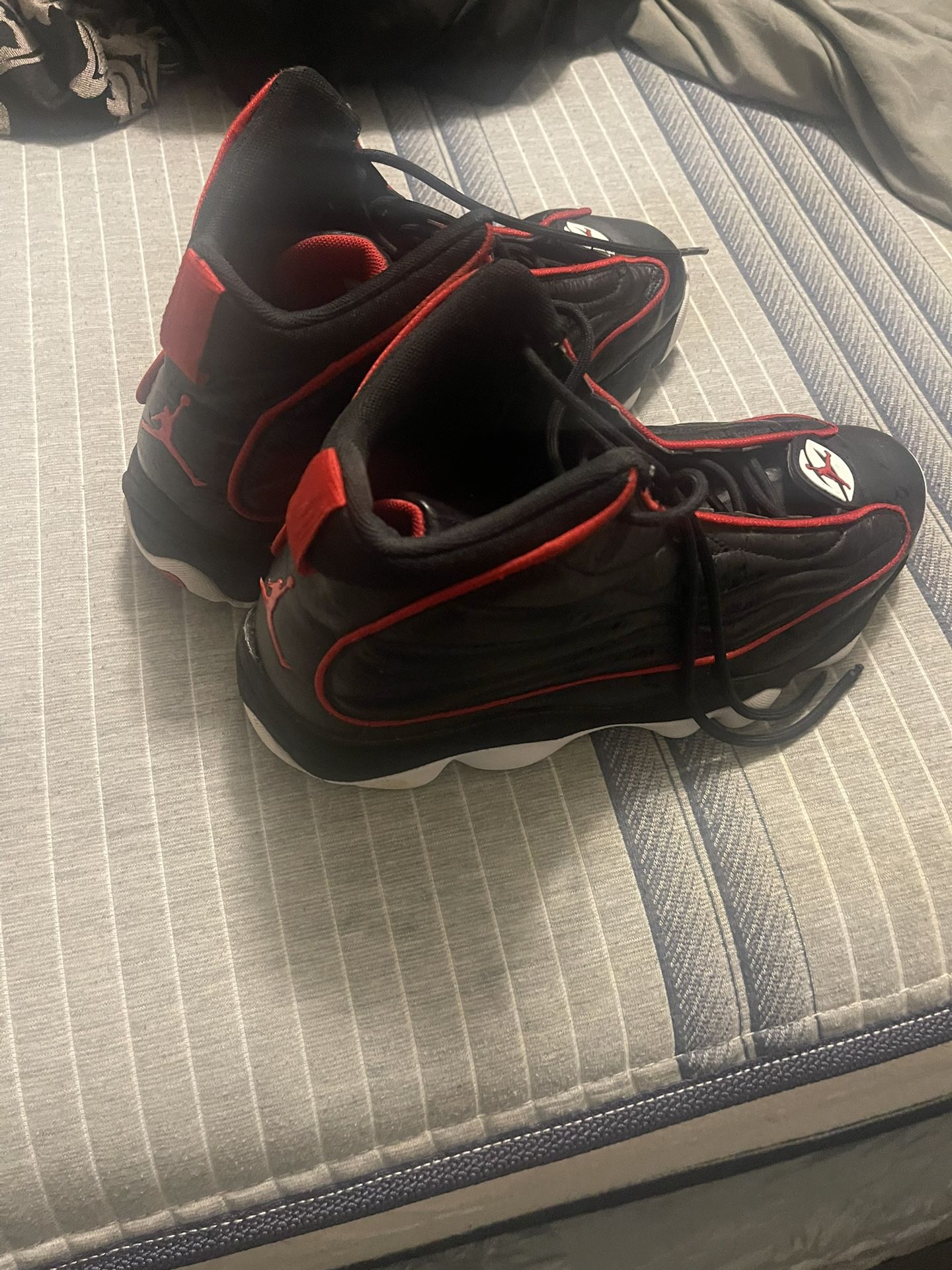 Used Jordans Size 9