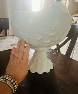 Milk-glass punch bowl with 12 glasses