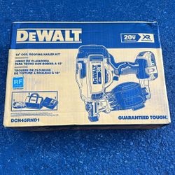 DeWalt 15 Degree Coil Roofing Nailer Kit 