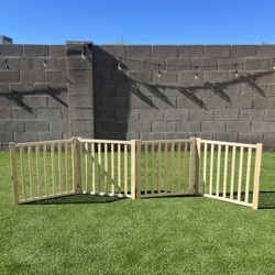 Yocan 4 Panel Freestanding Pet Gate (35th Ave & Bell Rd)