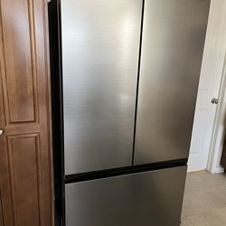 Samsung Stainless Steel French Door Refrigerator – Excellent Condition – $350