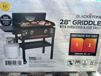 Blackstone 28" Griddle with Hardcover & Side Shelf