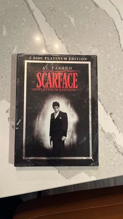DVDs collection Star Wars and Scarface