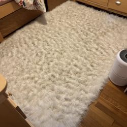 Fake Furr rug 