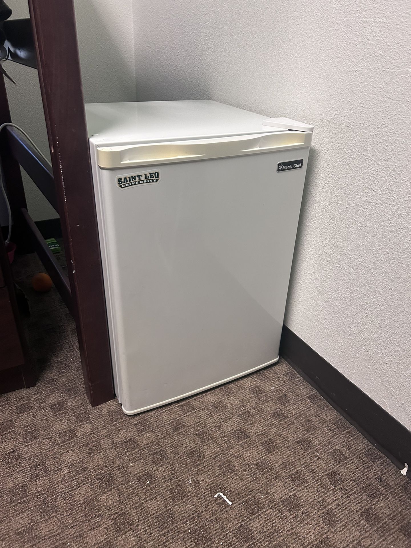 Mini fridge