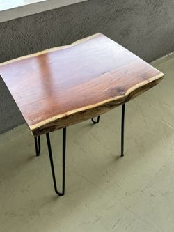 Awesome Rustic Modern Pin Leg Side Table
