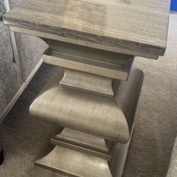 SALE $325 A.R.T Pedestal Stand