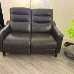 Power Loveseat/couch