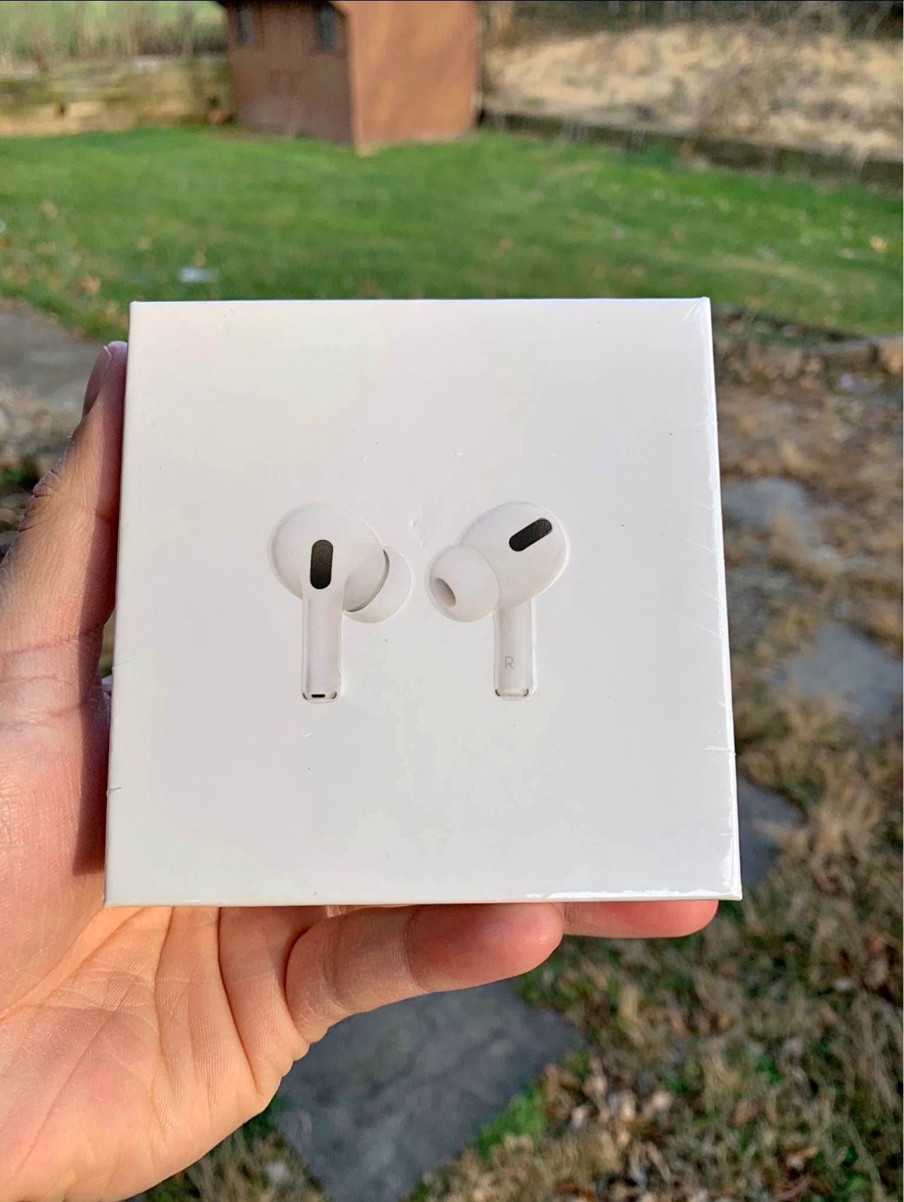 Apple AirPods Pro (1st Generation) with MagSafe