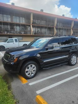 08 jeep Grand Cherokee Limited 4x4 with towing package 5.7 Hemi