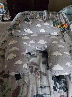 Nursing pillow