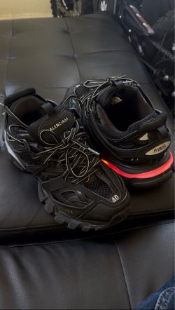 Balenciaga track