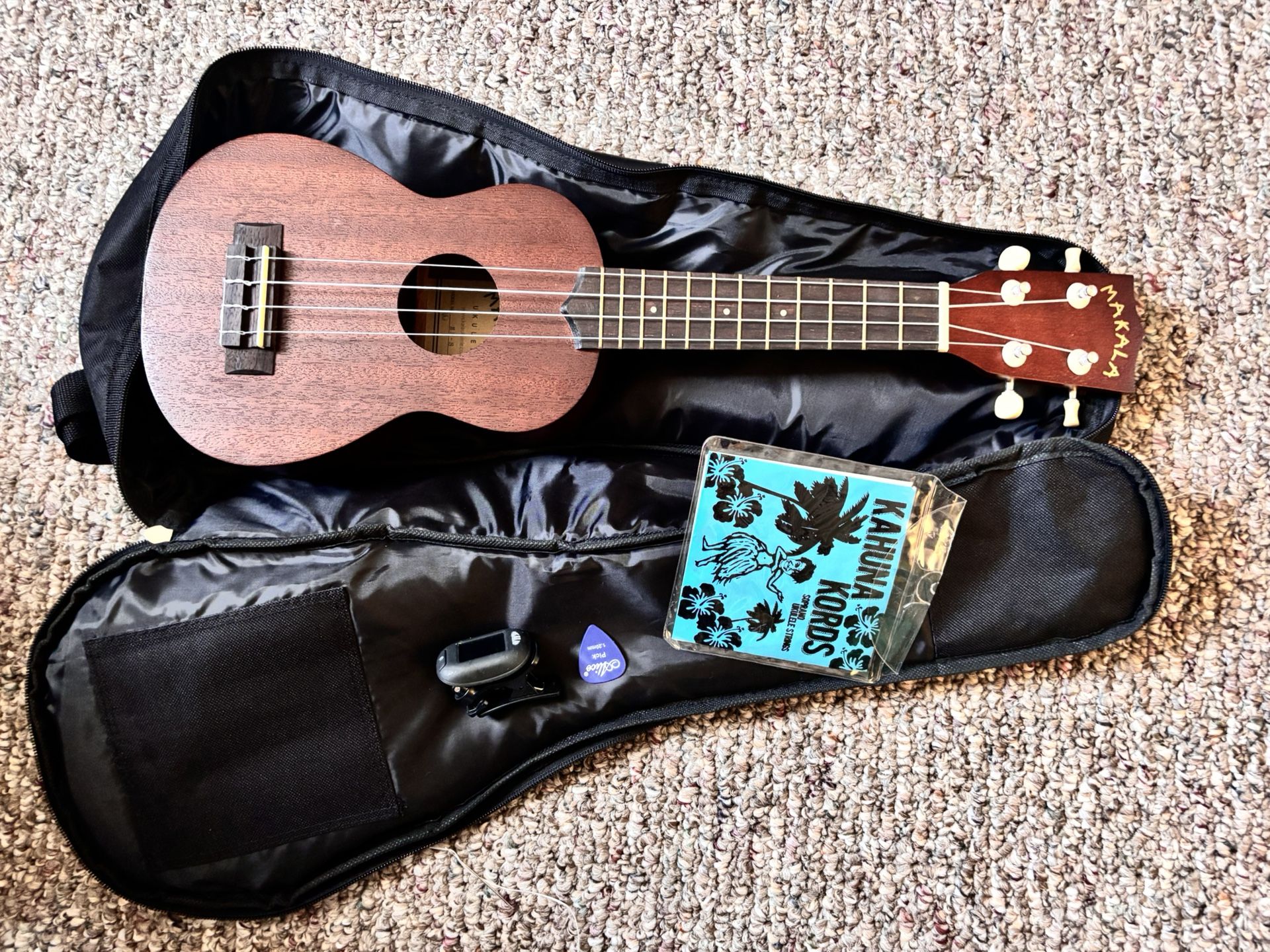 Makala Soprano Ukulele With Soft Case
