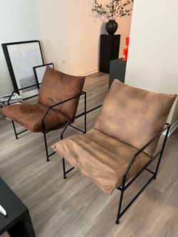 Two Amazon chairs $20 for the set