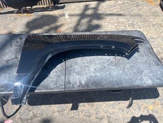 2022 - 2024 RIVIAN R1S R1T FRONT RIGHT PASSENGER SIDE FENDER OEM