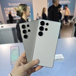 Samsung Galaxy S22 Ultra 5G 128gb  Unlocked, FREE Smartwach/ Headphones. Pay $1 Today Rest in payments. NO CREDIT NEEDED FINANCING