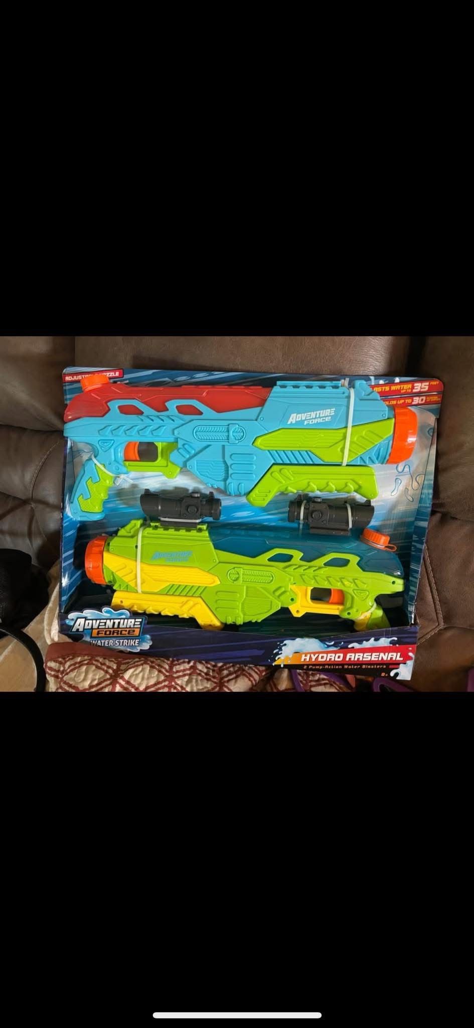NEW Adventure Force Water Strike : Hydro Arsenal Set of 2 2 Pump -Action Water Blasters Adjustable Nozzle- Blast Water up to 35’ $10 Ea