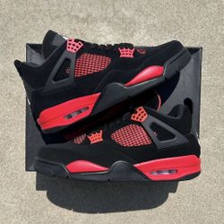 Jordan 4 Retro Red Thunder 