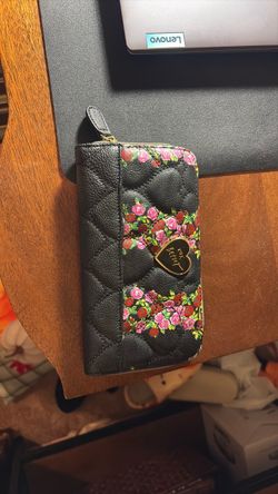 Betsey Johnson Floral Quilted Zip Wallet