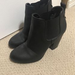 Women’s Carlos Heeled Booties