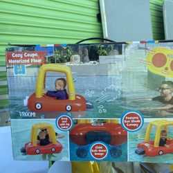 Cozy Coup Motorized Float