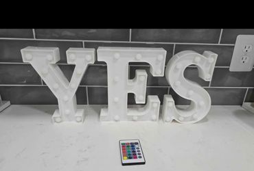 Led "YES" letter lights